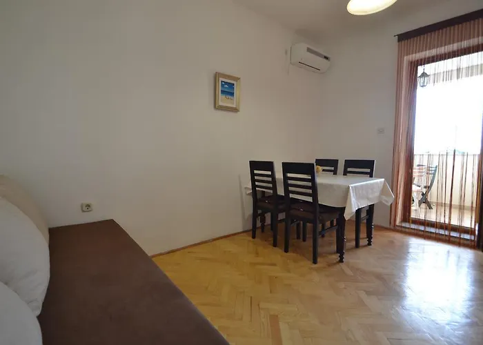 Apartments Kresan